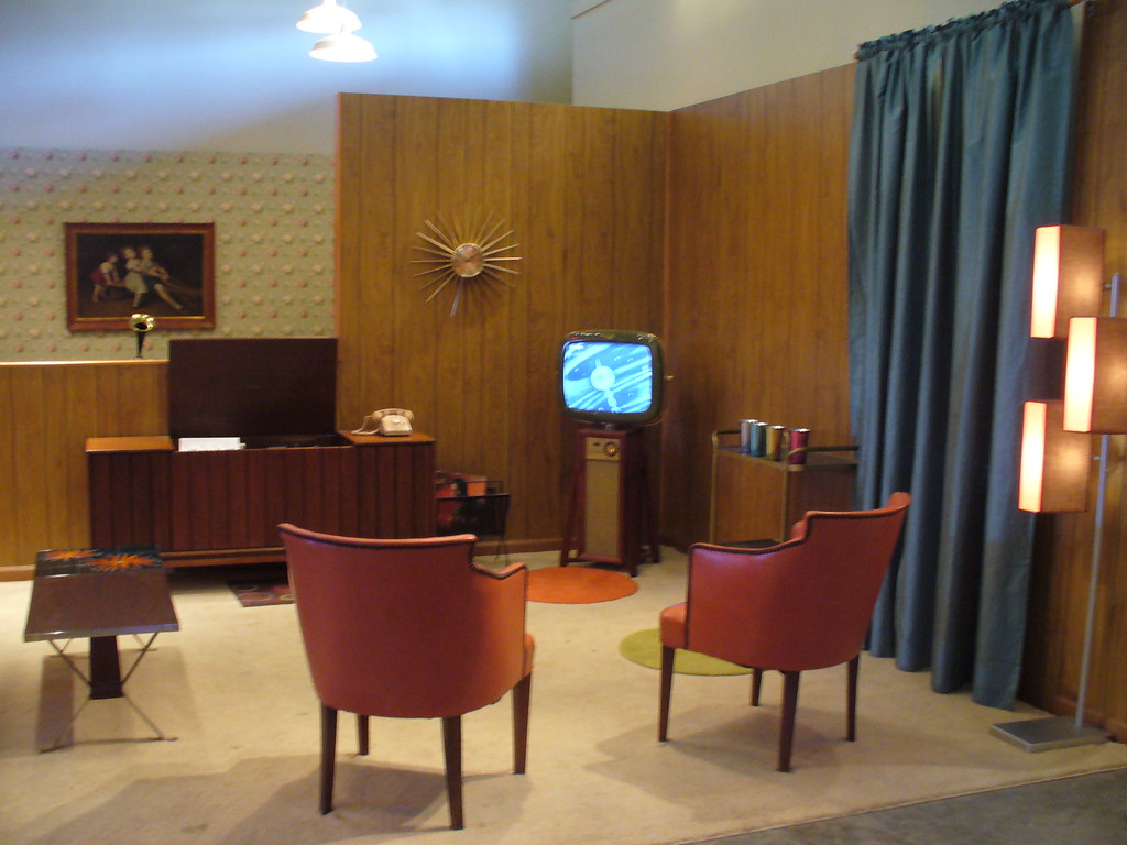 salon z trzema źródłami światła
